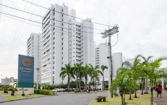 Veículo elétrico de luxo é furtado dentro de condomínio de alto padrão em Salvador