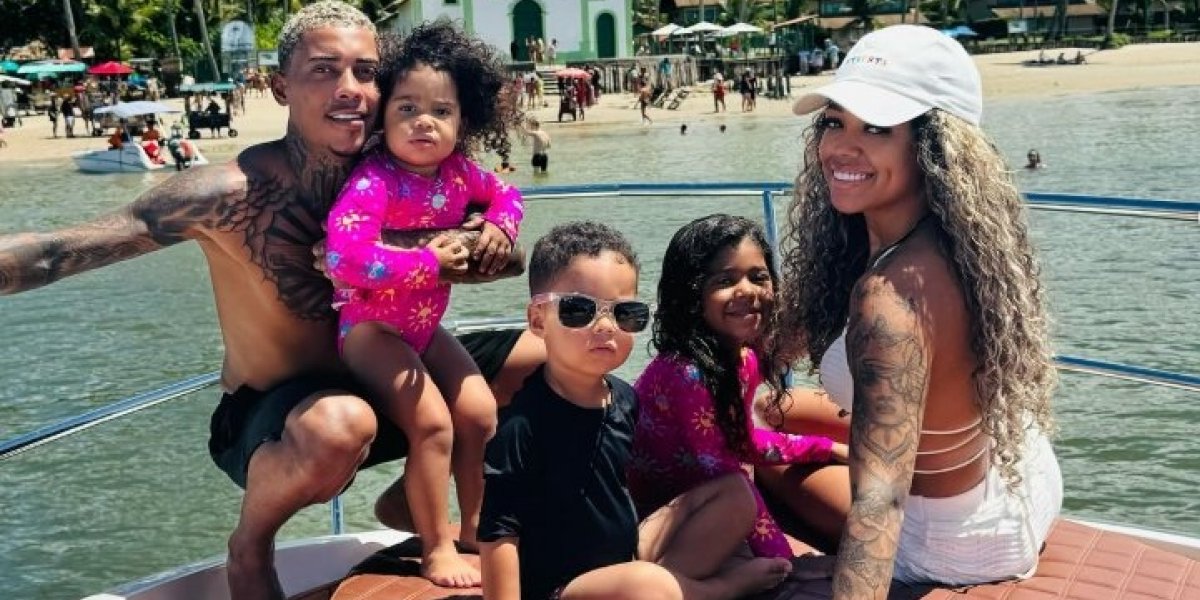 MC Poze reforça importância de Vivi e nega rumores de traição