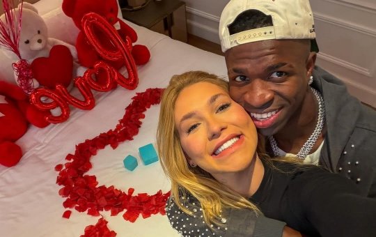 Depois de polêmica com personal, Vini Jr. posta foto com Virginia