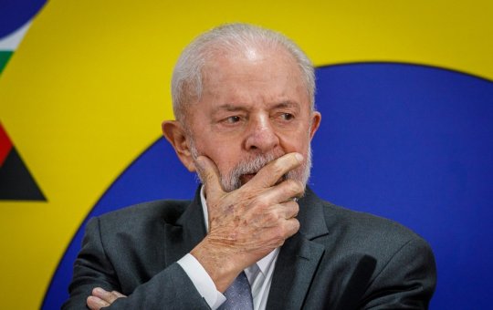 Pesquisa mostra queda na aprovação do governo Lula após operação policial no Rio de Janeiro