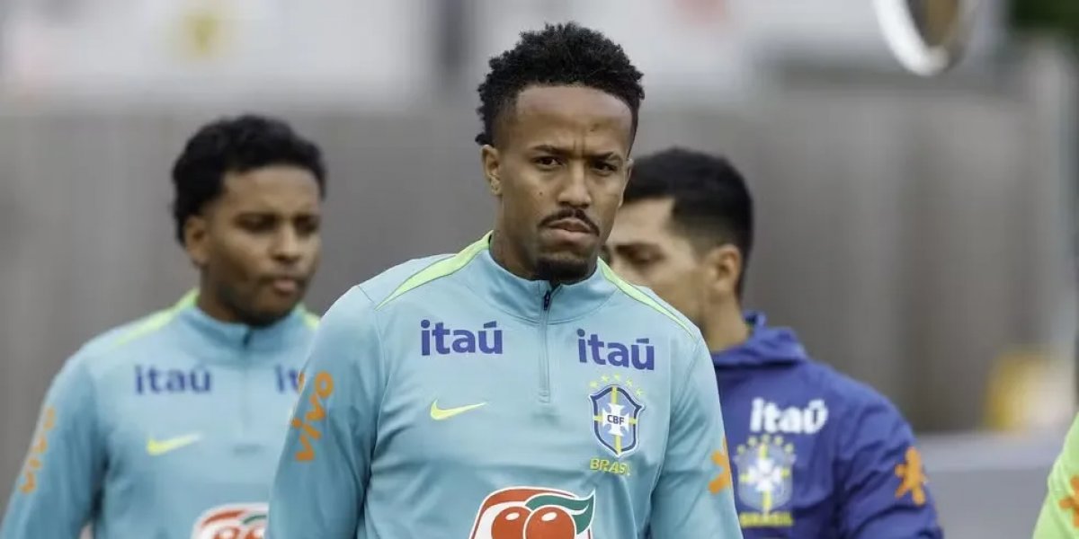 Em dia de treino em Londres, Ancelotti testa nova linha defensiva