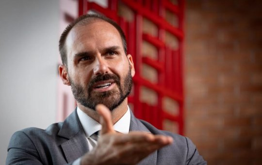 Eduardo Bolsonaro rebate decisão do STF de torná-lo réu em processo por coação: "Caça às bruxas"