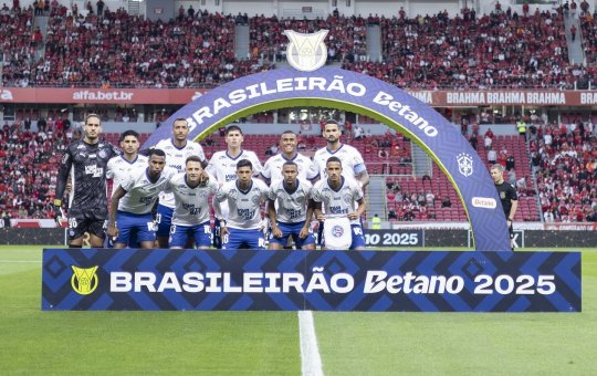 Bahia supera gigante europeus e figura entre os 70 melhores times do mundo, aponta pesquisa