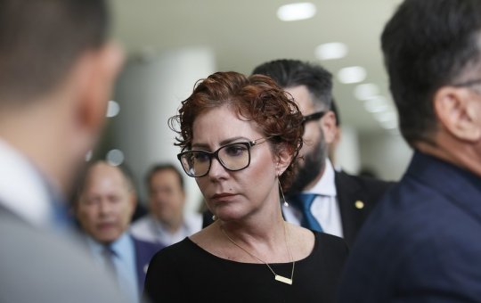 Justiça da Itália marca nova audiência de custódia para Carla Zambelli; confira