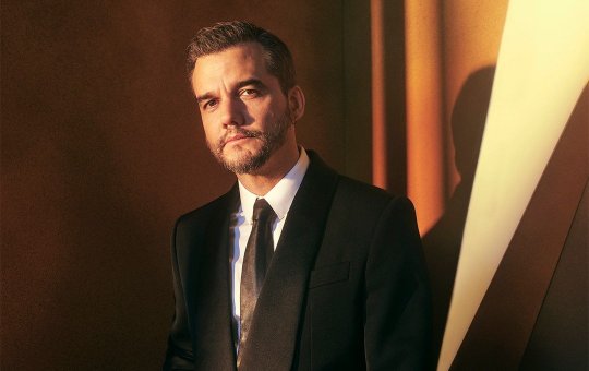 Wagner Moura aparece em publicação do Oscar e fãs pedem por indicação ao prêmio