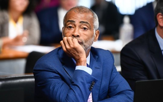 Relembre a disputa judicial que fez Romário despejar familiares de residência no Rio de Janeiro