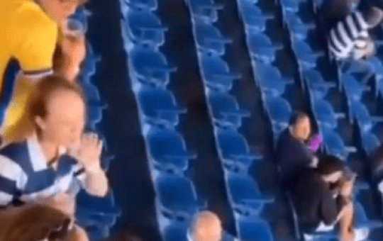 Torcedora do Avaí grita falas racistas e xenofóbicas para torcedores do Remo: "Olha sua cor"