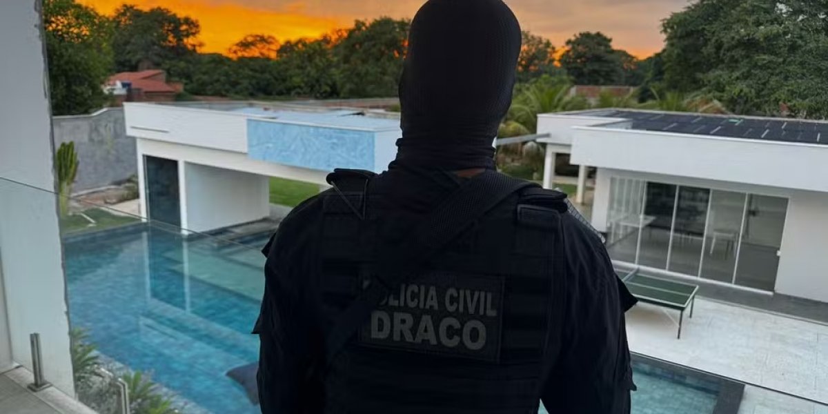 Operação que investiga desvios de dinheiro da Bahia e Piauí prende médico e secretária