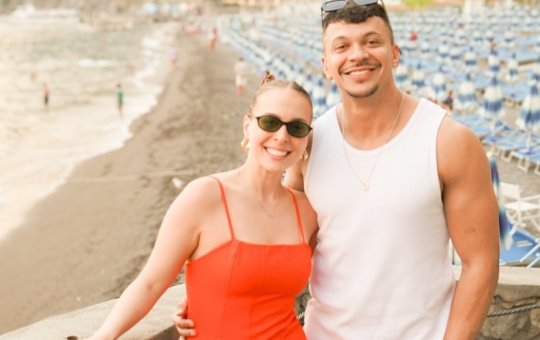 Depois de beijo em aniversário, Tata e Cocielo demonstram processo para reatarem casamento