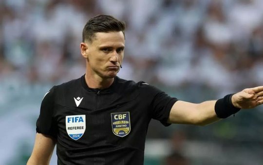 Árbitros do Campeonato Brasileiro são suspensos por erros em clássico