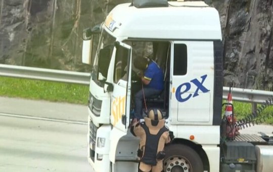 Bomba em São Paulo: motorista da carreta confessa ter mentido e vai responder criminalmente