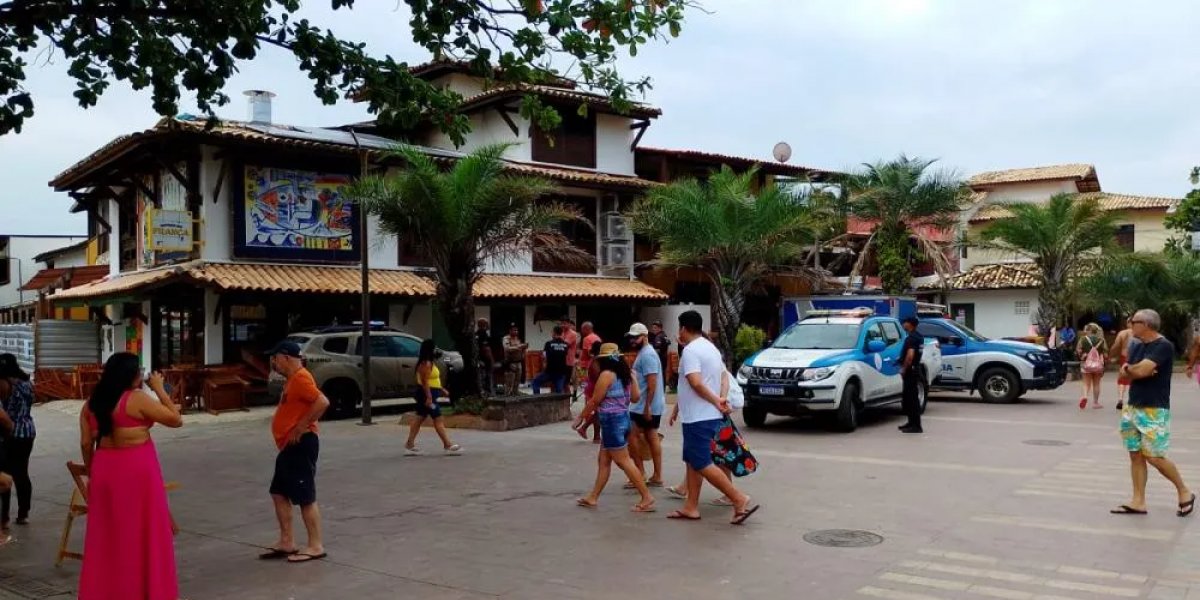 Incêndio em Praia do Forte mata criança de 3 anos e deixa três adultos feridos