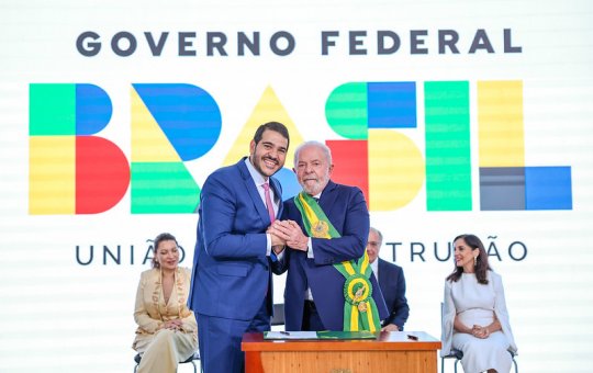 Lula indica Jorge Messias para ministro do STF