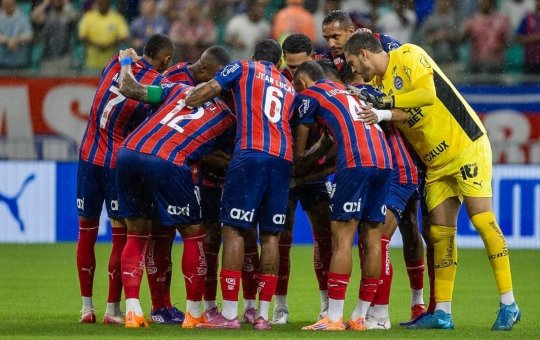 Bahia 'escorrega na chuva', perde para o Fortaleza e vê o G5 ficar longe