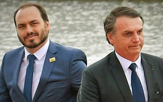 Carlos Bolsonaro expõe estado de saúde péssimo de Jair Bolsonaro: "Calafrios"