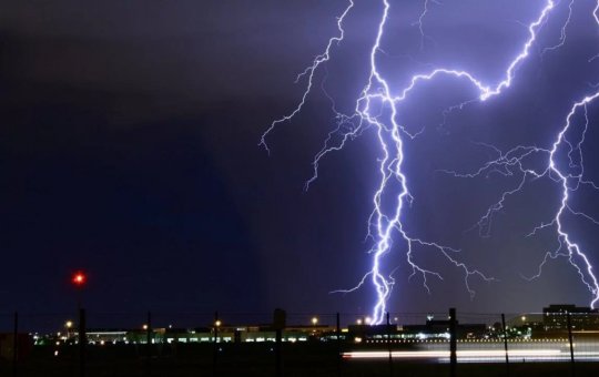 Mais de 90 mil raios são registrados na Bahia nas últimas 48 horas