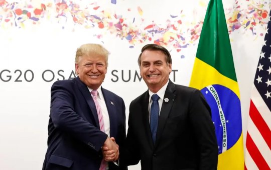 Trump é pego de surpresa e lamenta prisão de Bolsonaro: "Uma pena"