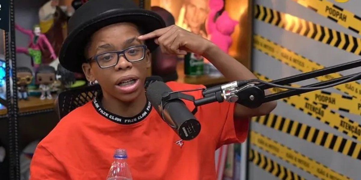 Influenciador Boca de 09 é alvo de racismo durante live com estrangeira