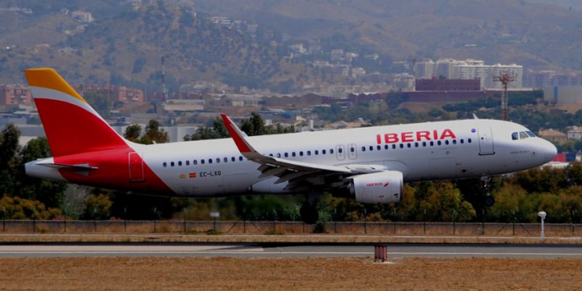 Após EUA anunciar aumento de atividade alimentar, voos internacionais para Venezuela são cancelados