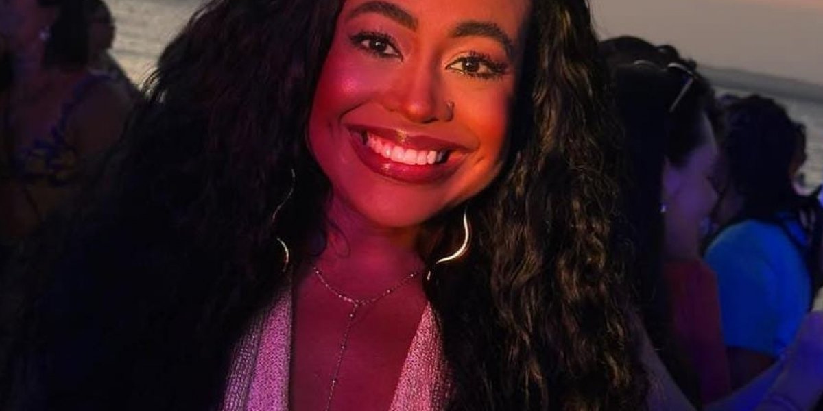 Escritora denuncia racismo e xenofobia em cafeteria famosa de Salvador