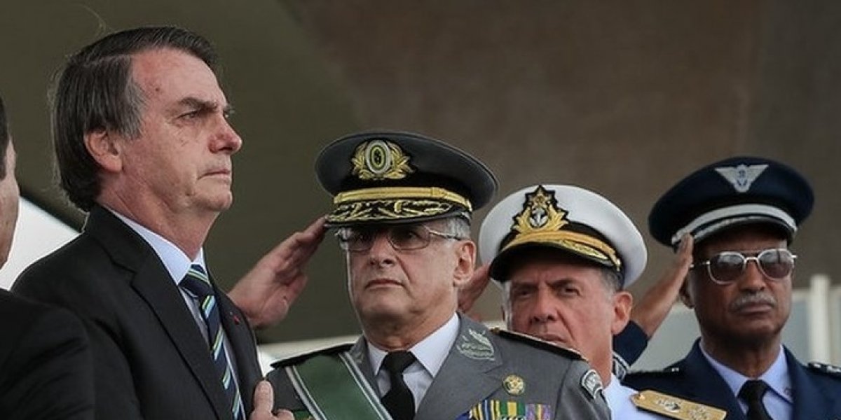 Bolsonaro e generais acusados de tentativa de golpe podem perder suas patentes militares