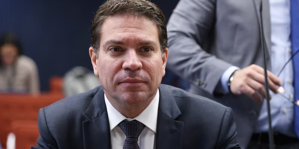 Foragido nos EUA, Alexandre Ramagem pode ser incluído em alerta da Interpol