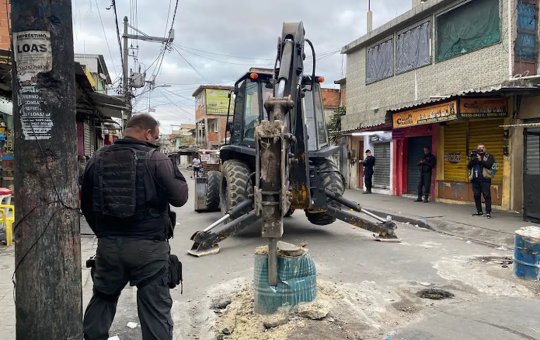 Senado aprova projeto que criminaliza bloqueio de ruas com barricadas para prática de crimes