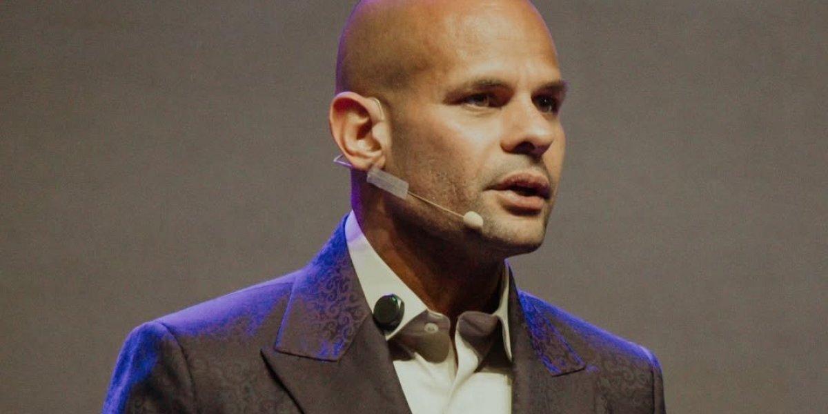 Saiba quem é o médico baiano que atendia vários famosos e é alvo da PF em operação