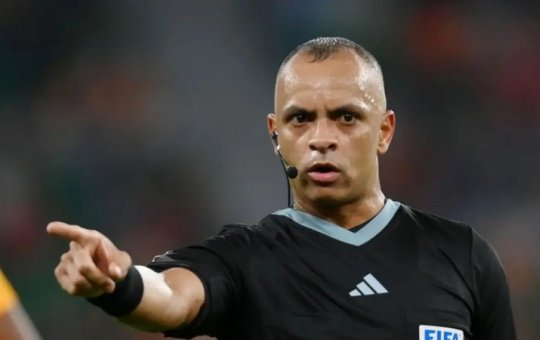 Wilton Pereira Sampaio será o árbitro de Vitória x Mirassol no sábado (29)