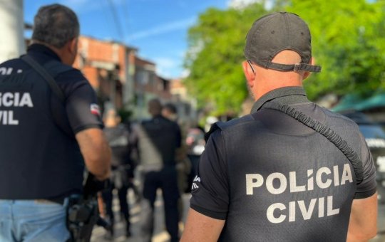 Operação policial prende seis homens e cumpre mandados no Nordeste de Amaralina
