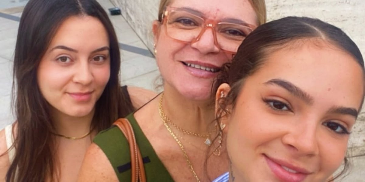 Da esquerda para a direita: Yasmin Maia, Débora Maia e Mel Maia