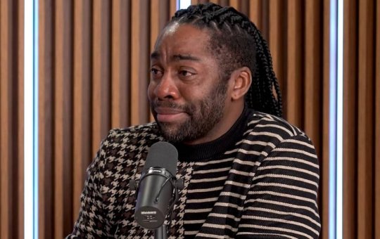 “Muito difícil falar”: Lázaro Ramos relata maus-tratos vividos por sua mãe