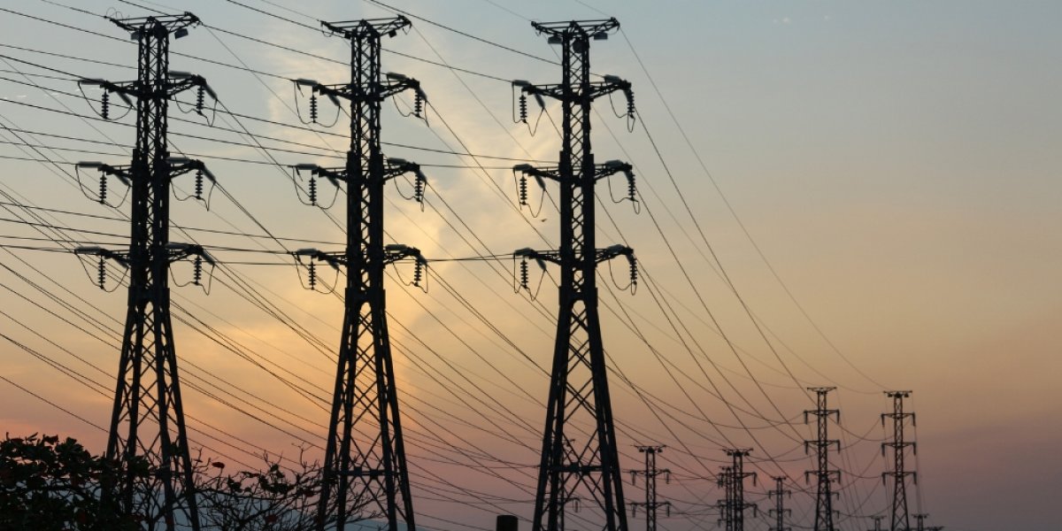 Conta de luz fica mais barata: bandeira tarifária passa de vermelha para amarela