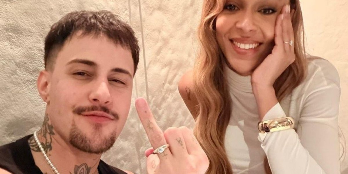 Daniel Zezza e Erika Hilton mostram alianças após pedido de noivado