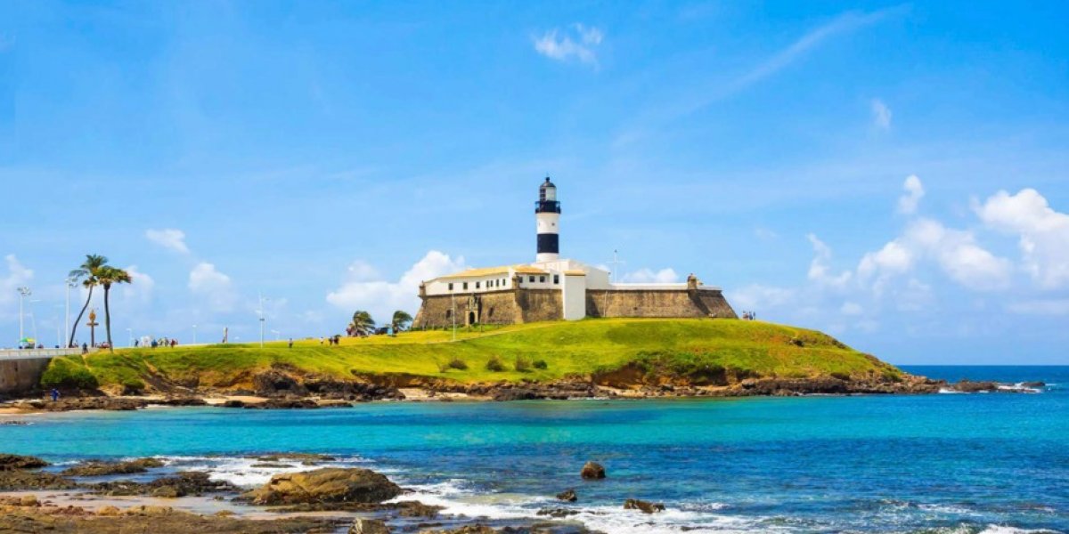 Salvador anuncia calendário do verão 2025/2026 com eventos até o Carnaval 