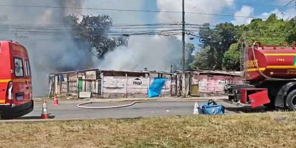 Incêndio em Pernambuco mata mulher e quatro crianças; companheiro é suspeito de atear fogo