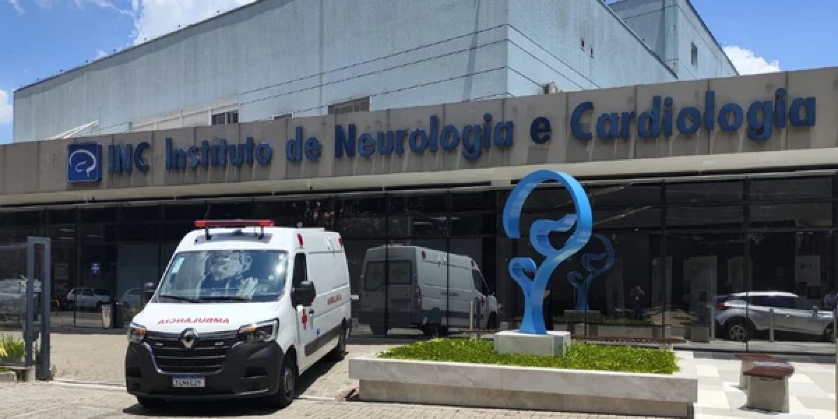 Paciente em surto psicótico mata amigo norte-americano em quarto de hospital 
