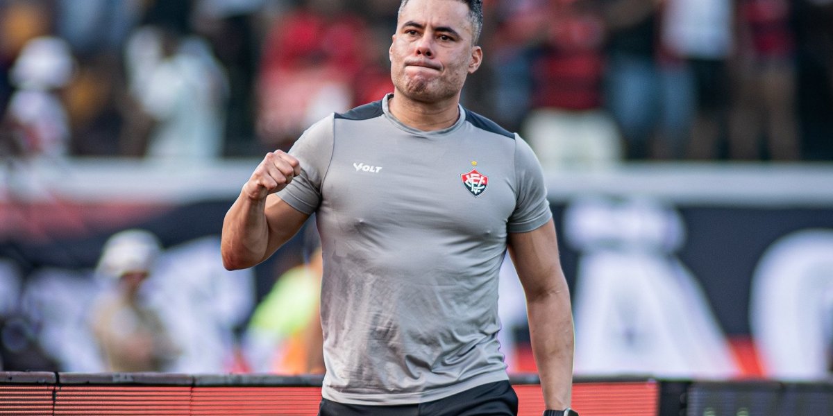 Vitória tem campanha de G-4 com Jair Ventura