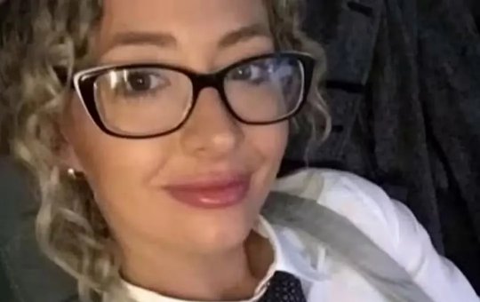 Professora de 37 anos confessa ter feito sexo diversas vezes com aluno de 15 anos