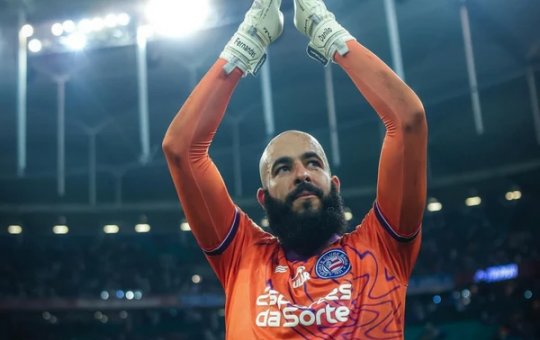 Danilo Fernandes, goleiro do Bahia, anuncia aposentadoria do futebol aos 37 anos
