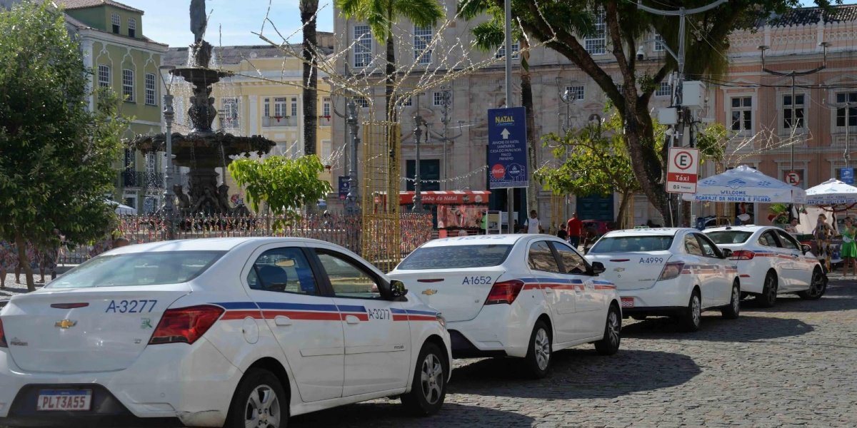 Taxistas de Salvador estão autorizados a usar Bandeira 2 durante todo o mês de dezembro