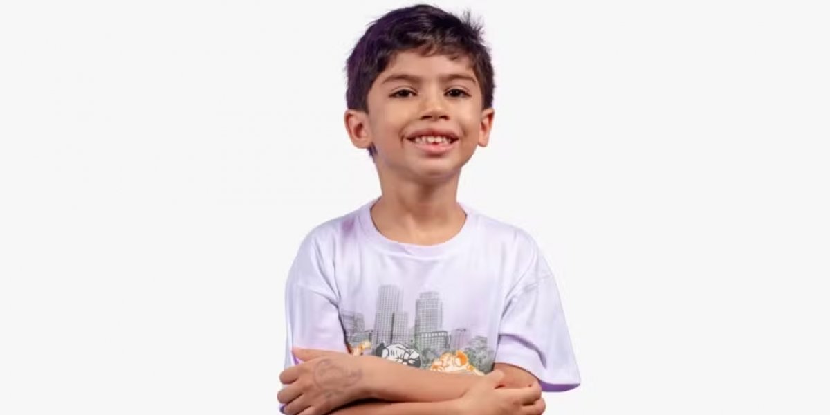 Pai de menino que recebeu alta dose de adrenalina revela: "Médica só ficava no celular"