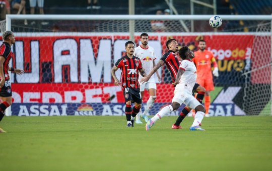 Vidente prevê resultado inesperado na partida entre Vitória e Bragantino