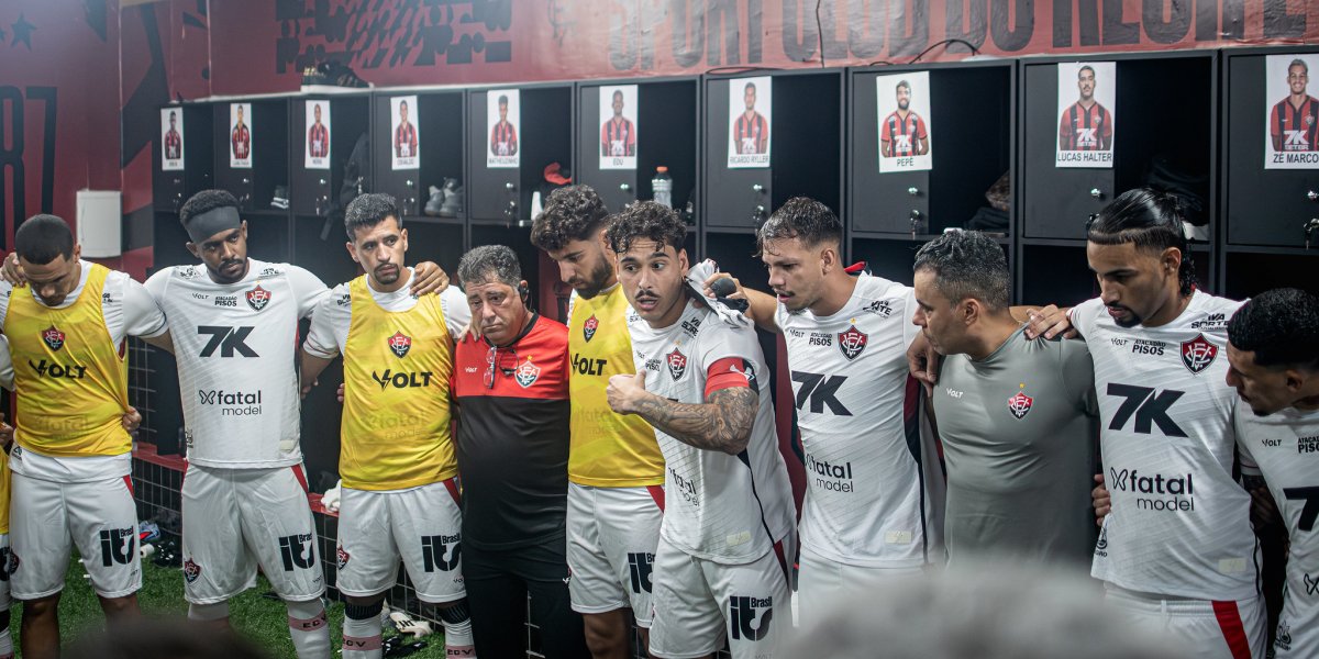 Com Zé Marcos titular, Vitória está escalado para duelo diante do Bragantino