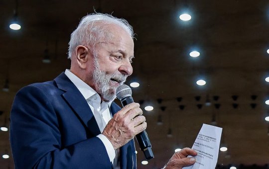 “Vagabundo que bate em mulher não precisa votar em mim”, diz Lula ao condenar violência contra mulheres