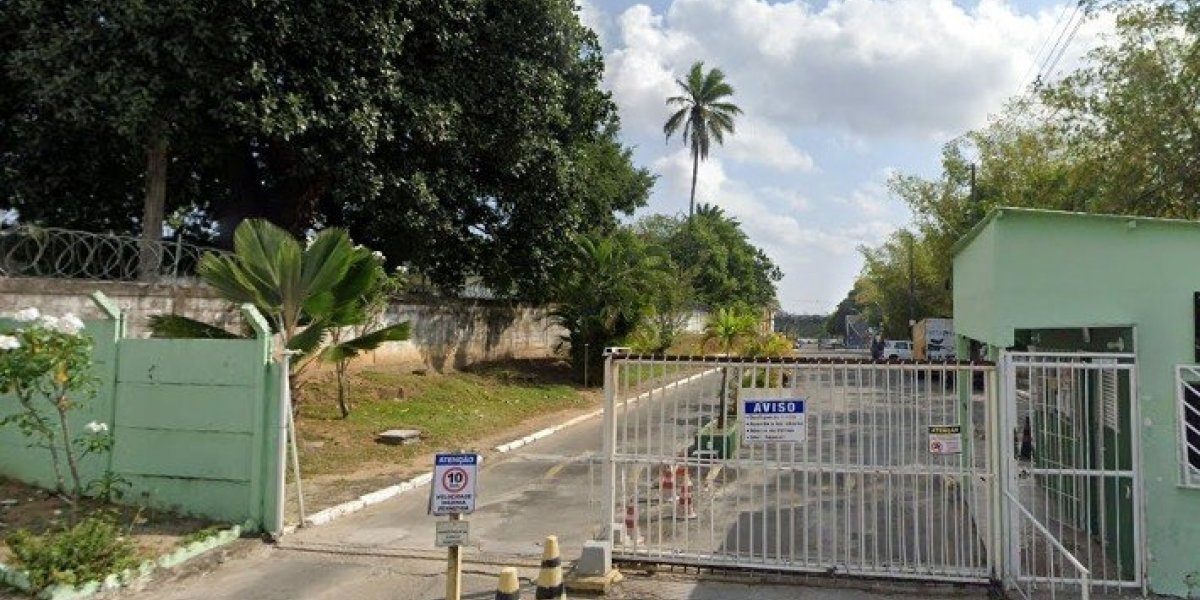 Zelador morre após queda do quarto andar durante serviço de manutenção em condomínio de Salvador