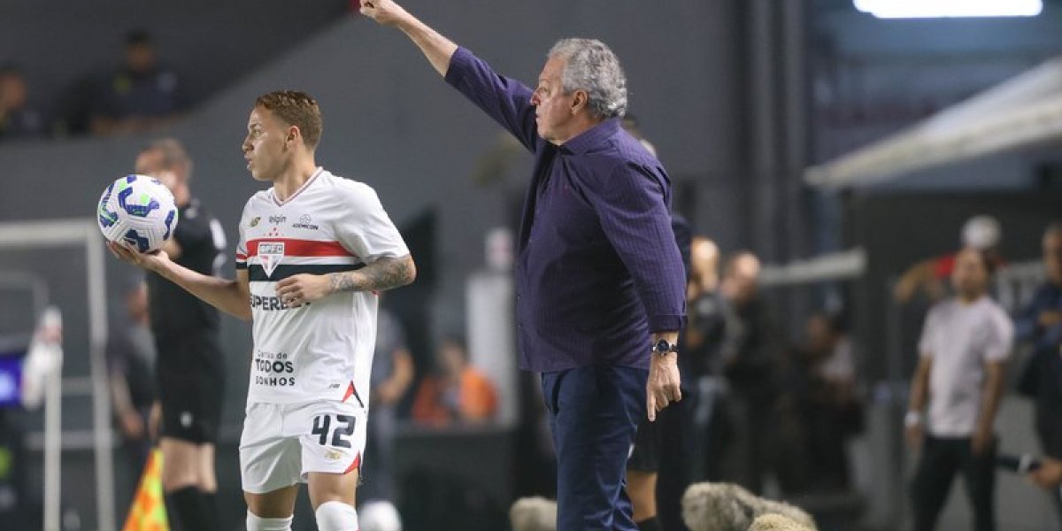 Abel Braga se pronuncia após fala homofóbica e aponta: "Quem perder um filho não é homofóbico"