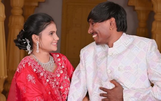 O divo tem dona: homem mais bonito da Índia se casa e web reage