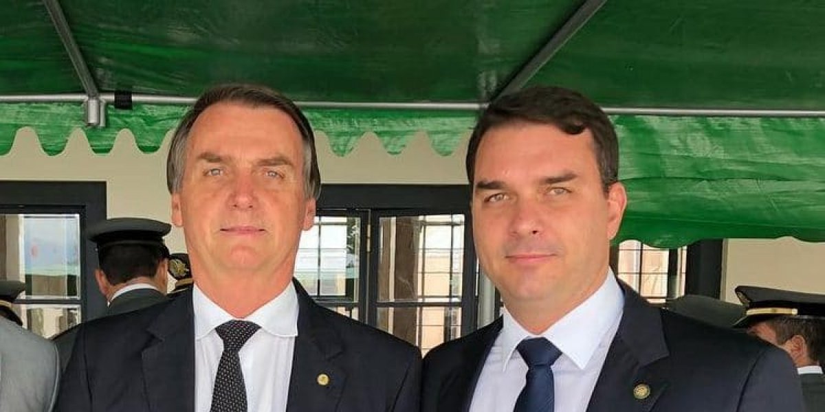 Flávio Bolsonaro diz que pode desistir da candidatura em 2026 e cita “preço” para recuar