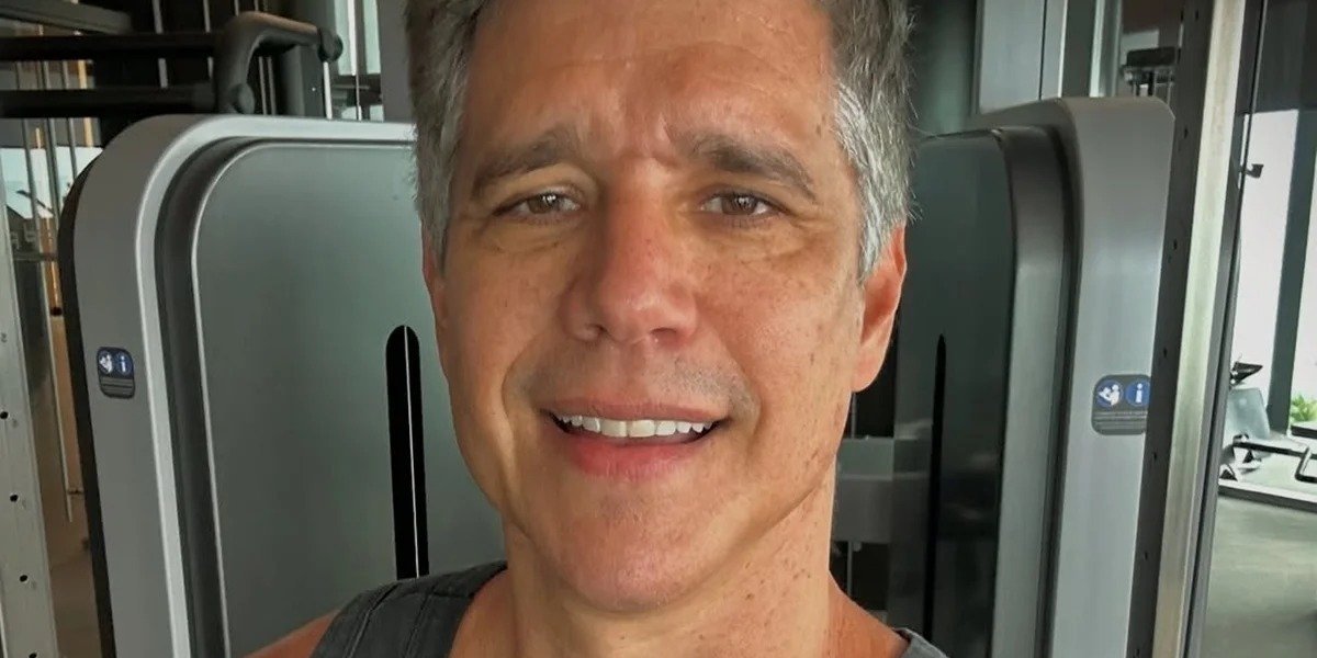 Em lágrimas, Márcio Garcia anuncia a morte do cachorro diagnosticado com linfoma